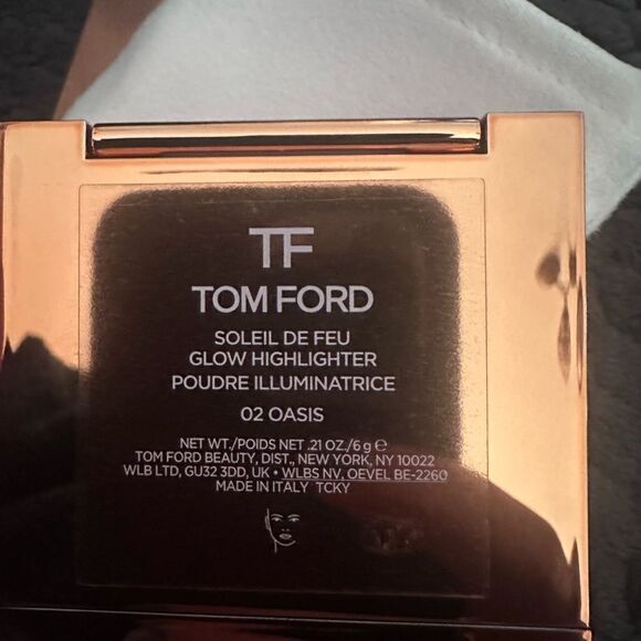 Tom Ford Soleil de Feu Glow Highlighter - Picture 6 of 11